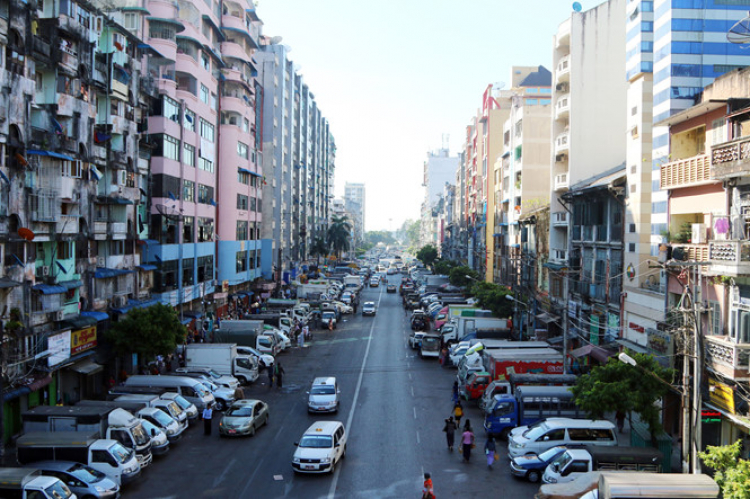 Các bác nghĩ sao về việc ô tô bị trả thù khi đỗ xe gây cản trở người khác??? Các bác nghĩ sao về việc ô tô bị trả thù khi đỗ xe gây cản trở người khác???