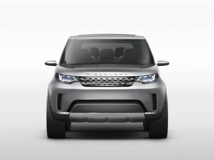 Land Rover ra mắt Discovery Vision Concept trên tàu sân bay Mỹ
