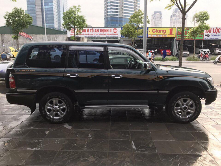 Tìm mua băng ghế thứ 2 Landcruiser!