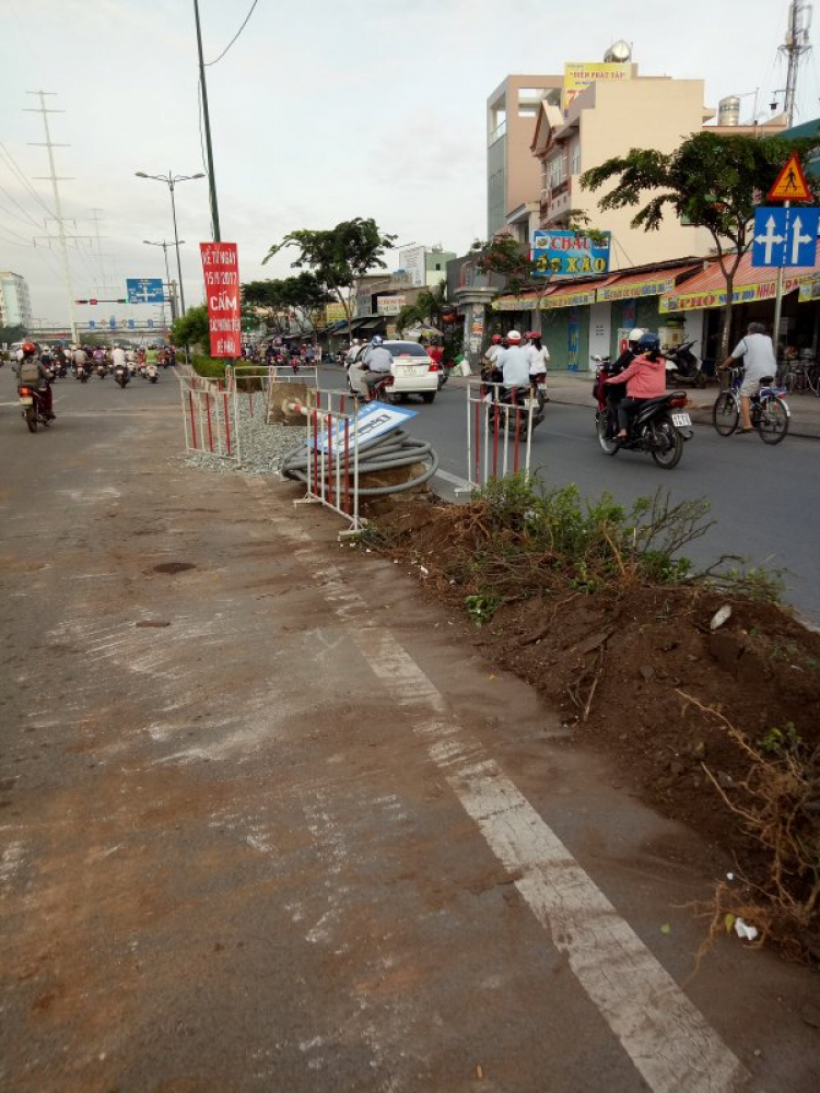 Cấm rẽ phải từ Phạm Văn Đồng vào Nguyễn Xí từ 15/9 Cấm rẽ phải từ Phạm Văn Đồng vào Nguyễn Xí từ 15/9