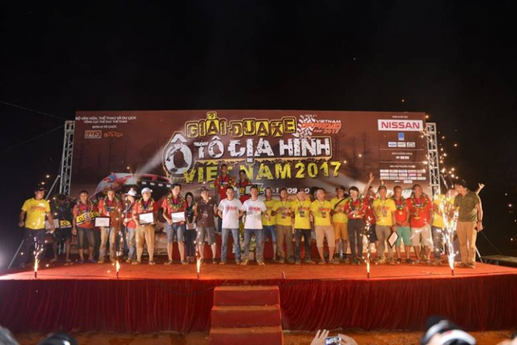 Nissan Navara  lên ngôi Vua bán tải tại  Giải đua xe Ô tô Địa Hình Việt Nam 2017