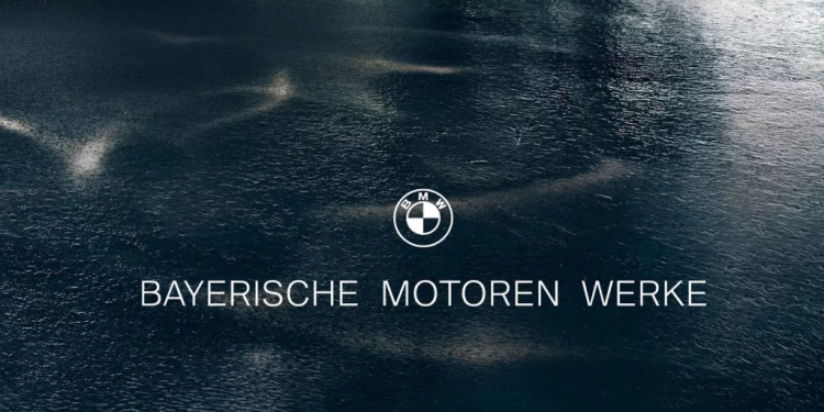 BMW công bố sử dụng thiết kế logo mới cho các mẫu xe cao cấp