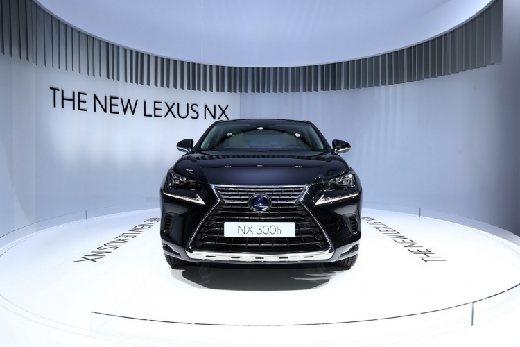 [IAA 2017] Lexus NX 300h Facelift 2018 khoe dáng tại triển lãm