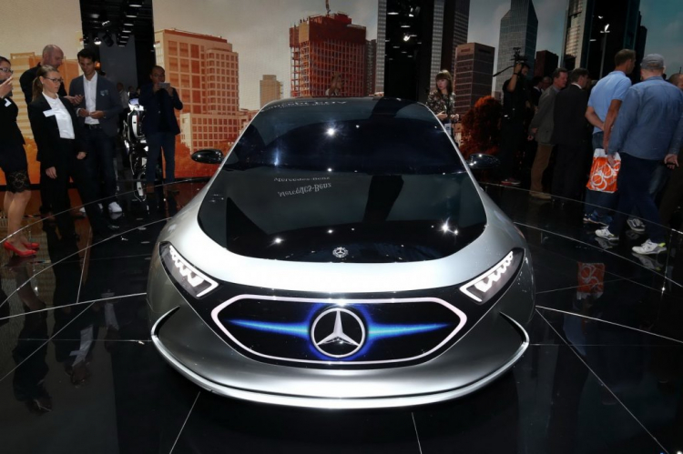 [IAA 2017] Concept EQA: Thoáng nhìn tương lai của Mercedes Benz