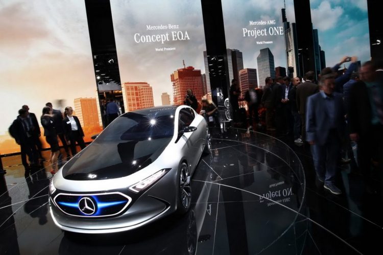 [IAA 2017] Concept EQA: Thoáng nhìn tương lai của Mercedes Benz