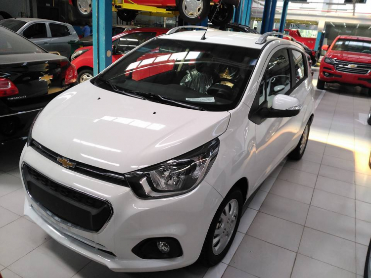 Kia Morning hay Hyundai i10