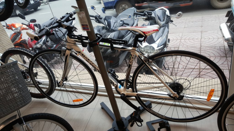 THành lập Hội những người mê và chơi xe Motor Honda LA 250cc THành lập Hội những người mê và chơi xe Motor Honda LA 250cc