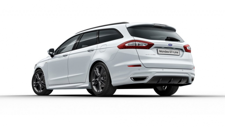 Ford giảm giá bán xe Mondeo tại Anh lên đến 4.000 USD