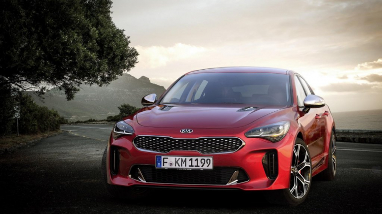 Kia Stinger 2018 có thể được trang bị động cơ V8 5.0