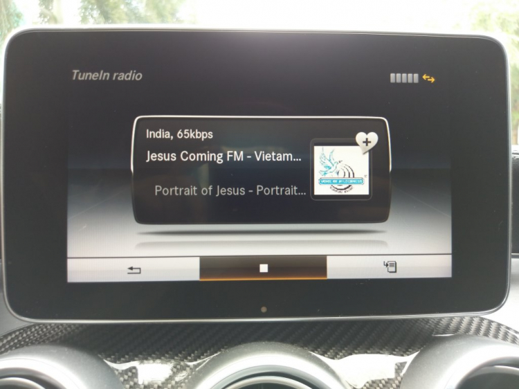Sử dụng Mercedes-Benz App để xem dự báo thời tiết và nghe Radio Internet Sử dụng Mercedes-Benz App để xem dự báo thời tiết và nghe Radio Internet
