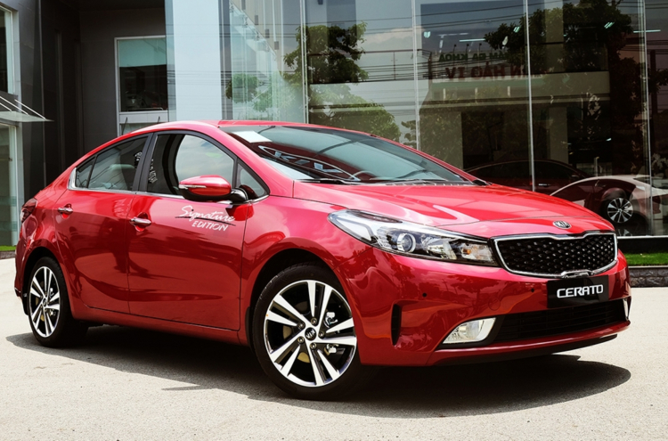 Kia Cerato tại Việt Nam có thêm tính năng sạc không dây