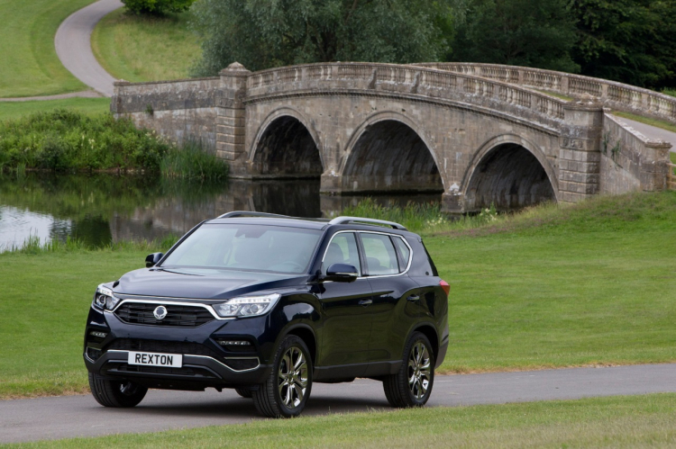 Ssangyong Rexton 2018 hứa hẹn ra mắt tại VIMS 2017