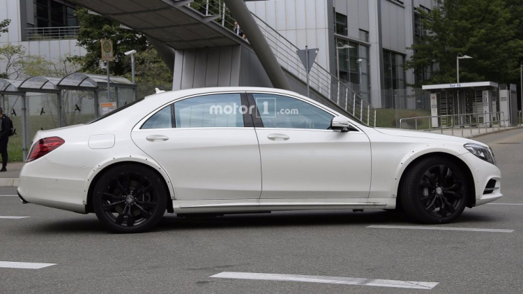 Mercedes-Benz thử nghiệm S-Class thế hệ mới