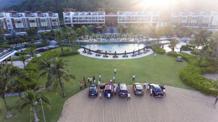 SUVenture Extreme – hành trình của Mercedes Benz, con vắt, và thói lười vận động của người Việt SUVenture Extreme – hành trình của Mercedes Benz, con vắt, và thói lười vận động của người Việt