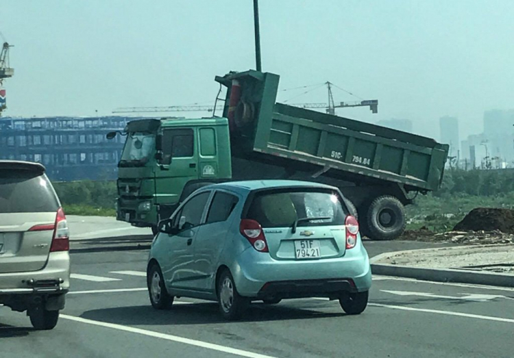 Tại sao Thủ Thiêm vẫn chậm?