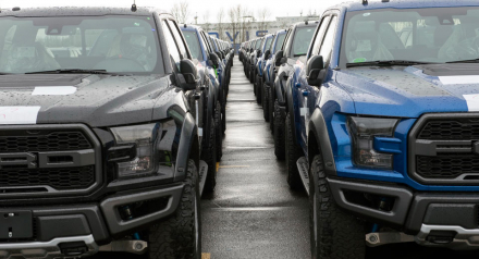 2018-ford-f-150-raptor-0.jpg