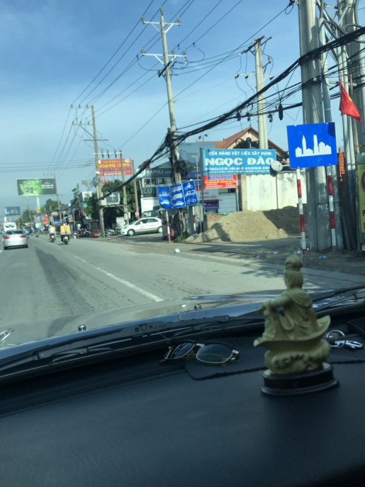 Bảng khu vực nội thị trên QL13.
