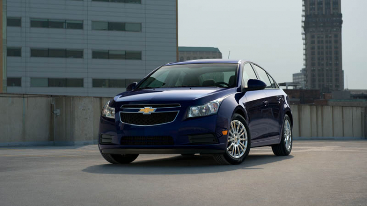 GM Chevrolet tạm ngừng bán Cruze vì lỗi túi khí
