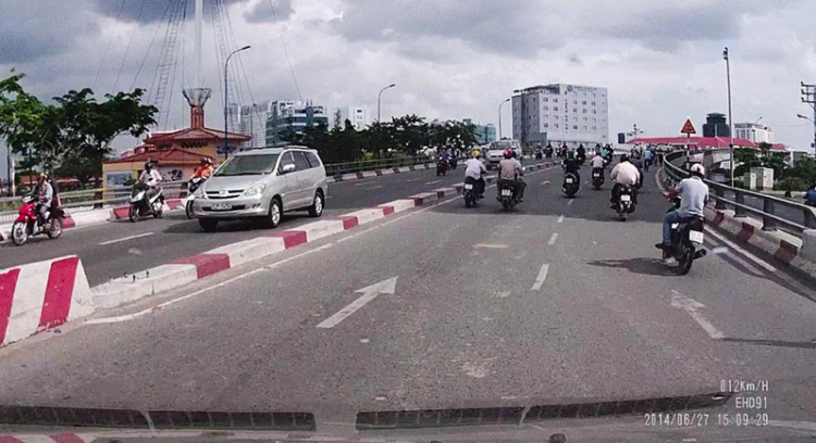 Cầu Khánh Hội Q4, 4b đi được mấy lane?
