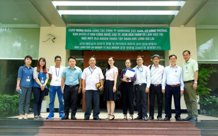 Chứng trường tháng 10 - vẫy vùng trong đống đổ nát, Tiến hay Lùi ???? Chứng trường tháng 10 - vẫy vùng trong đống đổ nát, Tiến hay Lùi ????