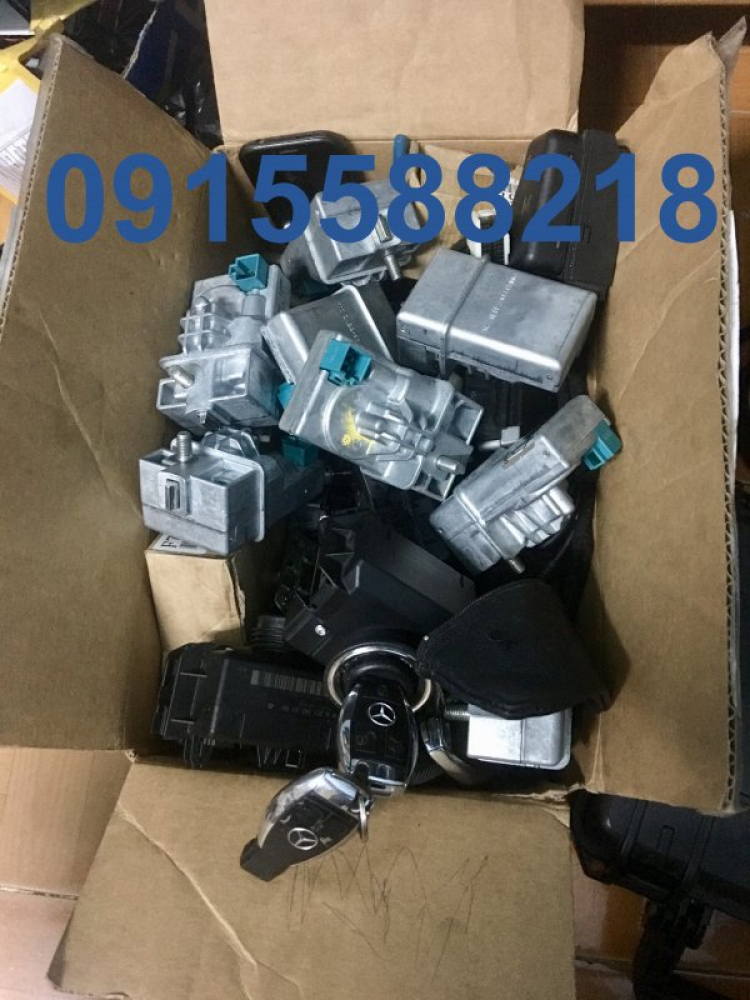 Hộp điều khiển động cơ, ổ khóa tay lái Mercedes Hộp điều khiển động cơ, ổ khóa tay lái Mercedes