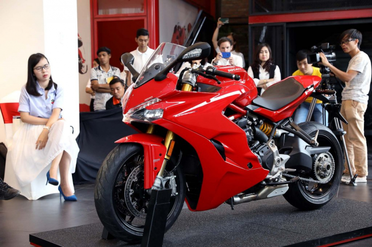 Ducati Việt Nam ra mắt SuperSport - giá từ 514 triệu đồng