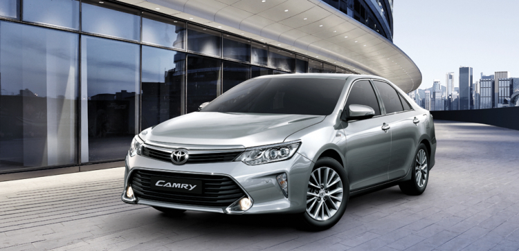 Toyota Camry 2017 có giá từ 997 triệu đồng tại Việt Nam