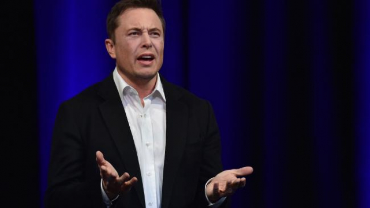 Elon Musk bị nhiều chuyên gia giới xe tố "Chém gió"
