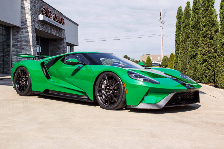 Màu sơn độc trên chiếc Ford GT có giá 30.000 USD