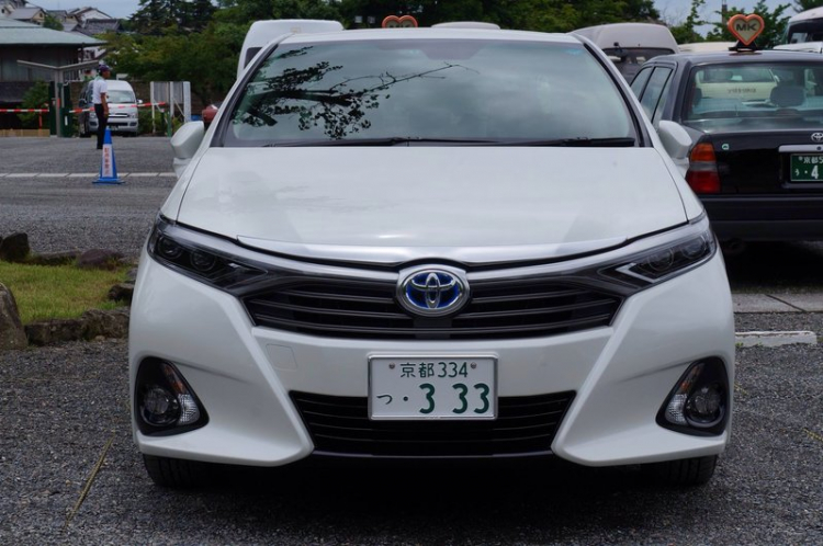 Toyota Sai Hydrid - nhìn mà thèm