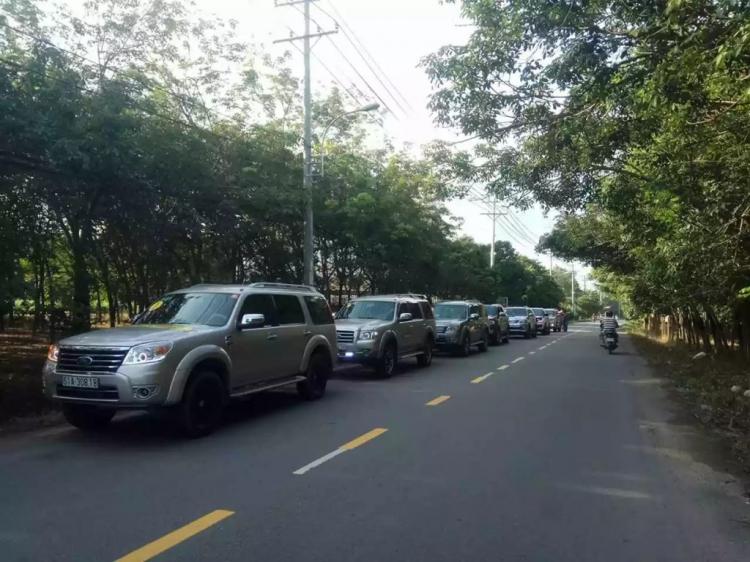 Rủ cafe ae chạy ford everest Rủ cafe ae chạy ford everest