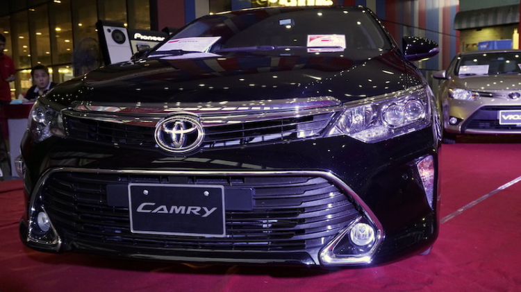 Cận cảnh Toyota Camry 2.5Q 2017