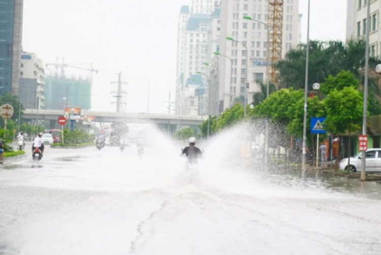 Các bác tài ô tô xin đừng vô cảm!