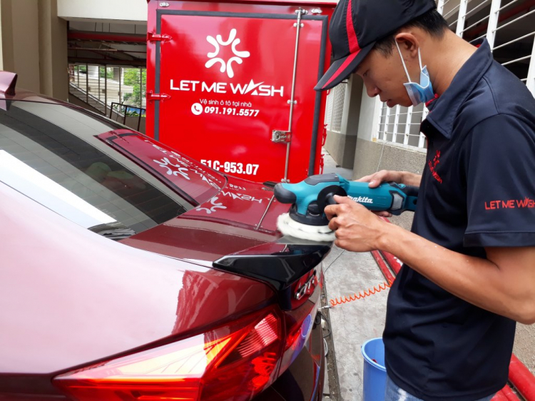 Dịch vụ vệ sinh ô tô tại nhà LET ME WASH