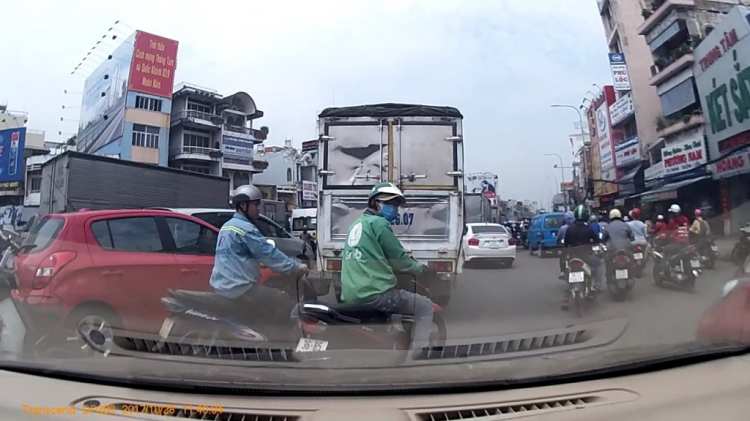Em sai hay anh GrabBike sai ?