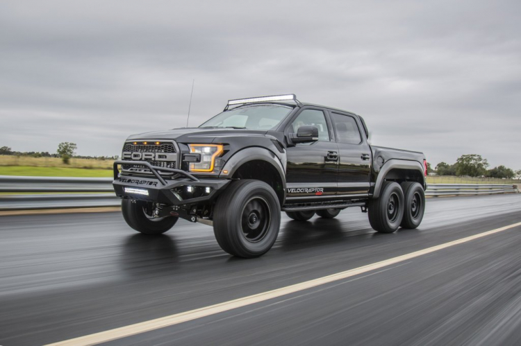 ''Quái vật'' 06 bánh VelociRaptor 6x6 từ hãng độ Hennessey