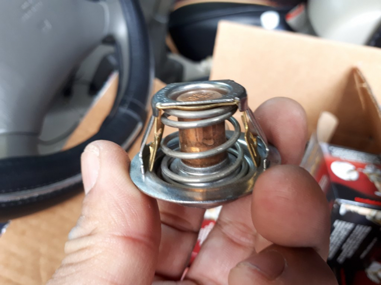 Chia sẻ kinh nghiệm tự bảo dưỡng SuZuKi WaGon Chia sẻ kinh nghiệm tự bảo dưỡng SuZuKi WaGon