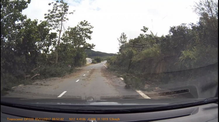 Sạt lở tắc đường Dalat - Nhatrang Sạt lở tắc đường Dalat - Nhatrang
