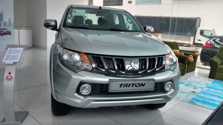 Bảo dưỡng 5000km Triton xong chán.