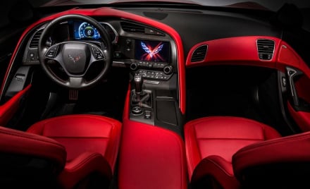 2014-Chevrolet-Corvette-Stingray-Interior.jpg