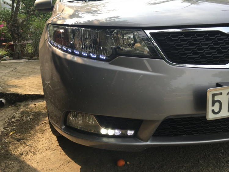 Thay bóng đèn led Kia Forte