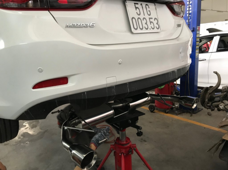 Nâng cấp nhẹ Mazda 6 FL 2017 ( H&R Lower, Tanabe Exhaust, Aero Kit...)