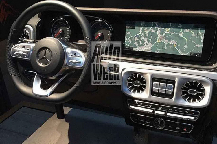 Mercedes-Benz G-Class 2019 lộ diện nội thất lạ mắt