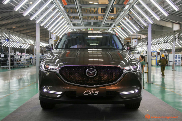 Mazda CX-5 2018 chính thức ra mắt; có GVC cho 3 phiên bản; giá từ 879 triệu