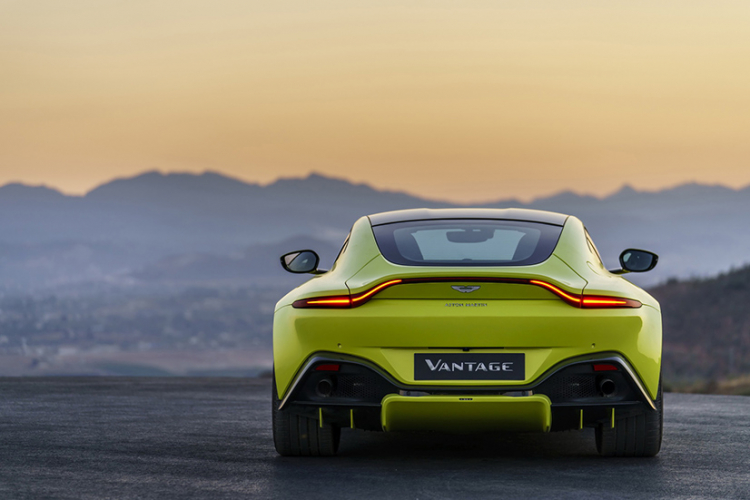 Aston Martin Vantage thế hệ mới ra mắt: ngoại hình siêu xe kết hợp động cơ AMG