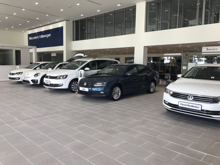 Volkswagen Passat BlueMotion 2017 chốt giá 1,45 tỷ đồng