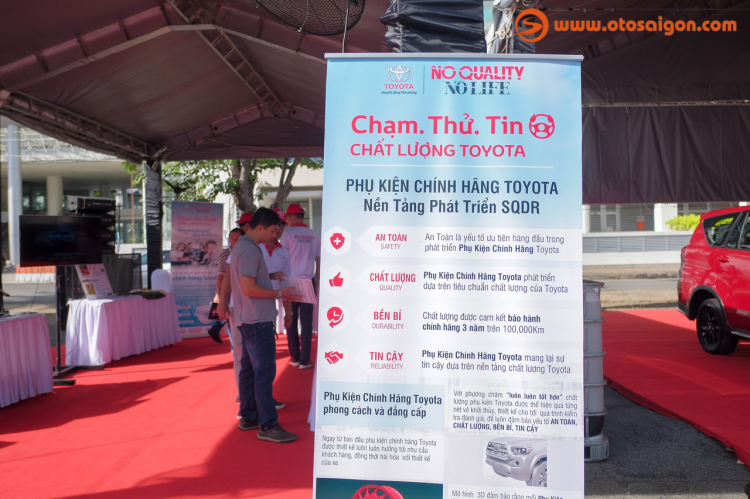 Trải nghiệm thực tế "Chạm. Thử. Tin" với xe Toyota