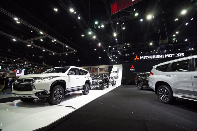 Mitsubishi Triton Athlete ra mắt tại Thái Lan