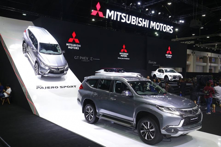 Mitsubishi Triton Athlete ra mắt tại Thái Lan