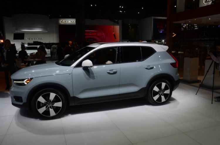 Volvo XC40 mới có giá bán từ 35.200$ hoặc trả góp 600$ mỗi tháng.